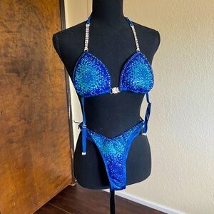 Figure suit (bodybuilding stage suit)